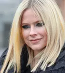 Avril Lavigne are un nou iubit, după despărțirea de Mod Sun. Au fost surprinși în timp ce se sărutau