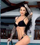 Roxana Vancea și-a surprins fanii cu o poză de acum 10 ani.  Fanii au fost curioși dacă și-a operat sânii