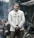 Filme la TV azi, 25 martie: „King Arthur: Legenda sabiei”, „Spionii din vecini”, „Născuți asasini”, „Jackass pentru totdeauna”