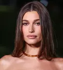 Hailey Bieber spune că acest an i-a adus „unele dintre cele mai triste și grele momente”. A avut un conflict cu Selena Gomez