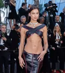Irina Shayk, apariții bulversante la Cannes 2023. Ce ținute sumare a purtat celebrul fotomodel