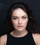 Cunoscuta actriță Ezgi Mola va deveni mama pentru prima oară