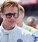 Brad Pitt, în cursa pentru Marele Premiu de F1 de la Silverstone. Actorul a filmat pentru noua sa producție