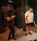 Klaus şi Barroso, noul proiect al creatorilor Taximetrişti. Primele imagini de la filmările peliculei cu Micutzu