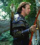 Filme la TV azi, 5 august: „Robin Hood, prinţul hoţilor”, „Sus, în aer”, „Răzbunare”, „Mereu la prima întâlnire”