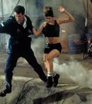 Filme la TV azi, 23 iunie: „Lumea nu e de ajuns”, „Războiul lumilor”, „Invadarea Lumii: Bătălia Los”, „Motanul încălțat 2”