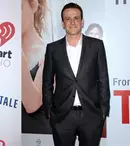 Katie Holmes şi Jason Segel formează un cuplu?