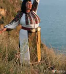 Ozana Barabancea colecționează ii: “Cea mai veche, din anul 1890”
