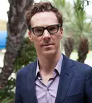 Benedict Cumberbatch va fi medaliat de Regina Elisabeta a II-a