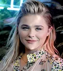 Chloë Grace Moretz voia operaţii estetice la 16 ani