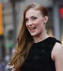 Pe Sophie Turner a luat-o gura pe dinainte! Ce a mărturisit despre „Urzeala tronurilor”