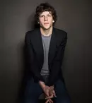 Jesse Eisenberg („Now You See Me: Jaful perfect”) a devenit tătic