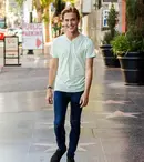 Seria „Hollywood Medium with Tyler Henry” revine la postul E! în luna iunie