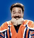 În urma scandalului Weinstein, regizorul Kevin Smith a donat banii pe care i-a făcut împreună cu producătorul