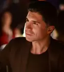 Actorul Özcan Deniz va fi tată de baiat