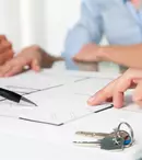 (P) Cum să îți convingi agentul imobiliar să îți găsească o casă mai ieftină