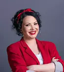Vloggerul Ela Voineag intră în culisele emisiunii „The Four – Cei 4”