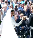 Ce mărturii de nuntă au primit cei care au fost în fața Castelului Winsdor din partea lui Meghan și a lui Harry