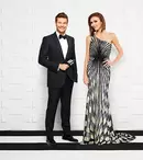 Postul de televiziune E! transmite în direct de pe covorul roșu ediția 71 a Premiilor Emmy