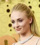 Sophie Turner a postat fotografii inedite din timpul sarcinii