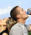 (P) Cum trebuie să consumi apă pentru a te hidrata corect?