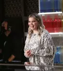 Gina Pistol, din nou la filmări pentru „Chefi la cuțite”. Cine va sta cu micuța Josephine