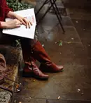 Descoperă 3 trucuri pe care trebuie să le cunoști dacă vrei să asortezi ghetele în ținutele tale