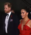 Meghan Markle a furat toate privirile în rochia roșie superbă purtată la o gală din New York. La mână a avut o brățară a prințesei Diana