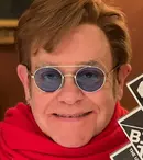 Imagini rare din biblioteca lui Sir Elton John: Detaliul surprinzător din noul portret de familie dezvăluit la Londra