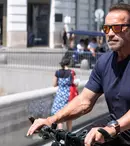 La plimbare, cu tancul! Arnold Schwarzenegger are propriul vehicul blindat