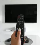 Încă opt noi televiziuni în grupul care deține Prima TV. Despre ce posturi e vorba