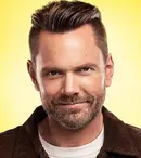 Joel McHale revine la E! Entertainment cu o nouă emisiune. Când începe