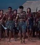 „Femeia rege”, cu Viola Davis, spune povestea adevărată a unităţii războinice formate exclusiv din femei