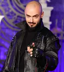 Victor Dorobanțu, Thing din „Wednesday”, și-a cerut iubita în căsătorie. Cum arată inelul pe care l-a ales