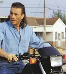 Filme la TV azi, 30 martie: „Vânătoarea de oameni”, „Să moară Hasselhoff!”, „Anna Karenina”, „Amor cu fiica șefului meu”