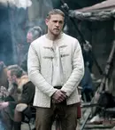 Filme la TV azi, 25 martie: „King Arthur: Legenda sabiei”, „Spionii din vecini”, „Născuți asasini”, „Jackass pentru totdeauna”