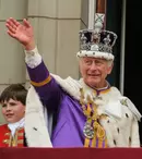 Regele Charles a făcut publică felicitarea oficială de Crăciun. Cum arată suveranul în noul portret regal