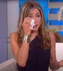 Jennifer Aniston a trecut prin momente de panică. O mașină s-a izbit de poarta vilei de lux a actriței. Ce spun polițiștii