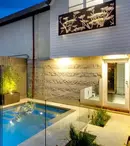 Mozaic piscină : 3 materiale esențiale sau cum să aducem vacanța exotică la noi acasă