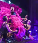 Aurelian Temişan şi Peter Freudenthaler, solistul trupei Fool's Garden, pe scena Operei Naţionale Bucureşti