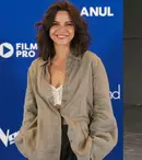 Cum a ajuns Mădălina Craiu să învețe să danseze la bară. „Am ajuns în două luni jumate să îmi placă de mine cum probabil nu mi-a plăcut niciodată”