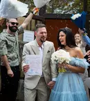 Vlad Gherman și Oana Moșneagu s-au căsătorit civil. Imagini de la cununie. Actrița a purtat o rochie spectaculoasă