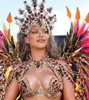Rihanna, într-o ținută incendiară, la Festivalul Crop Over. Cum arată acum, după două nașteri