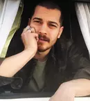 Actorii turci care au ajuns în atenția legii: droguri, scandaluri și dosare penale. Cum a scăpat Çağatay Ulusoy de închisoare