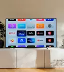 Ai un tv Samsung? Ai grijă unde îl pui pentru a-l feri de copilul tău!