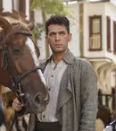 Ce se întâmplă în primul episod din „Aziz”. Noul serial turcesc începe azi la Kanal D. Programul de difuzare