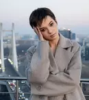 Karina Jianu, despre tunsoarea sa scurtă: „Nu regret deloc ziua în care am mers și am renunțat la o mare parte din păr”. EXCLUSIV