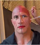 Dwayne Johnson, prins în plasa unei farse amuzante făcute de fiicele sale. Ultima lor năzbâtie e virală