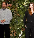 Lucas Bravo și Shailene Woodley, surprinși în ipostaze tandre pe platourile Emily in Paris. Detaliul care a atras atenția fanilor