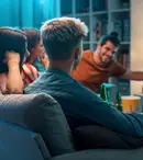 Organizarea unei seri de cinema tematice: 7 pași pentru o experiență memorabilă acasă